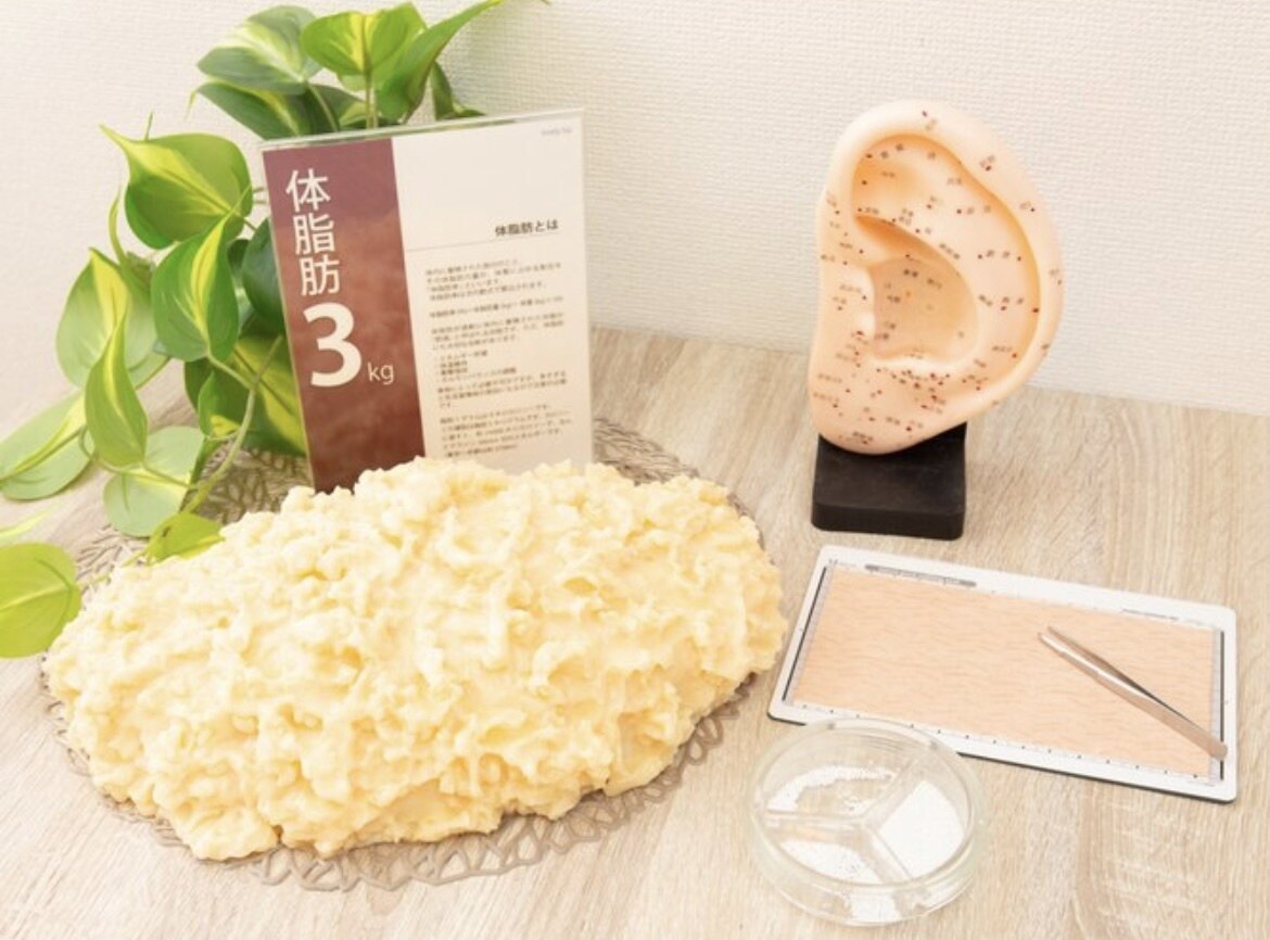 個室の施術ベッド